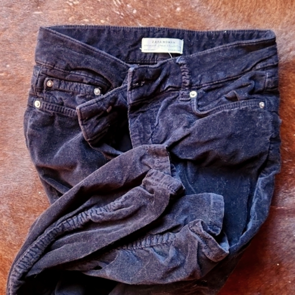 ZARA Velvet jeans Womens size 4 black